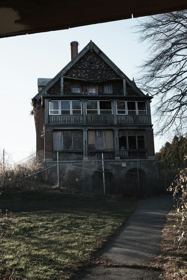 Foreclosure property available for investor acquisition at below-market pricing